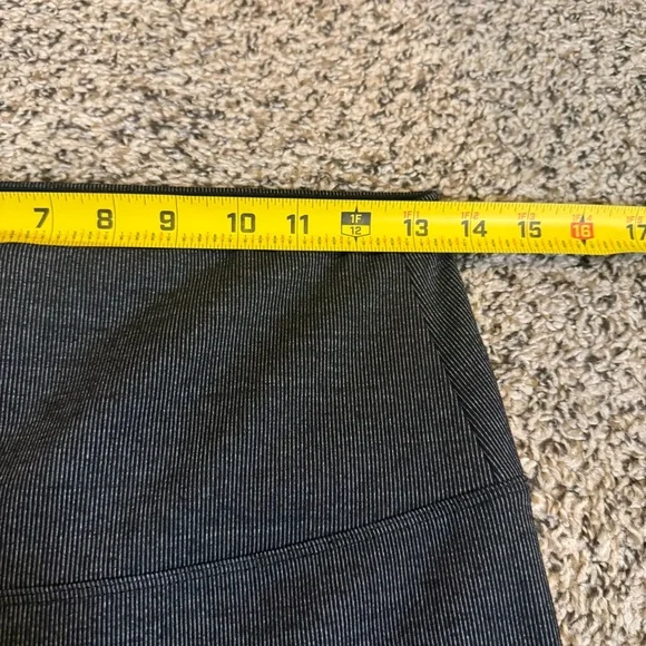 LYSSÉ New York Charcoal Gray Stretch Work Attire Leggings Womens Size Medium - Picture 7 of 9